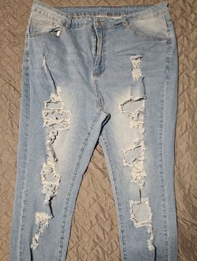 SHEIN Light Blue Ripped Skinny Jeans